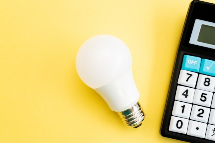 電競桌機每月電費大約多少?