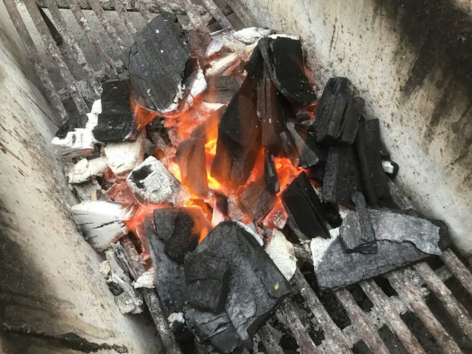未燃燒完畢的木炭該如何處理?