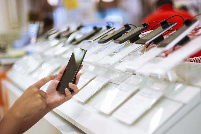 該選OPPO、Samsung還是iPhone?