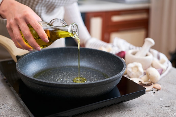 橄欖油能不能用來炒菜?