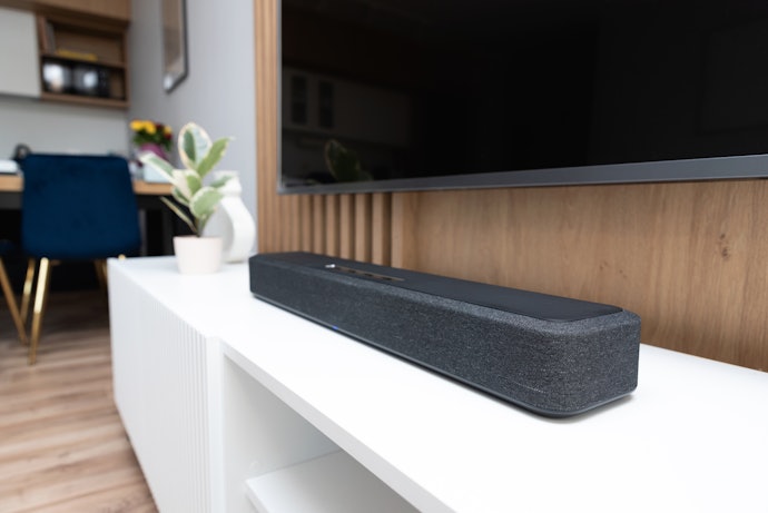 比傳統家庭劇院音響設定更簡單,輕鬆讓觀影體驗升級的SoundBar
