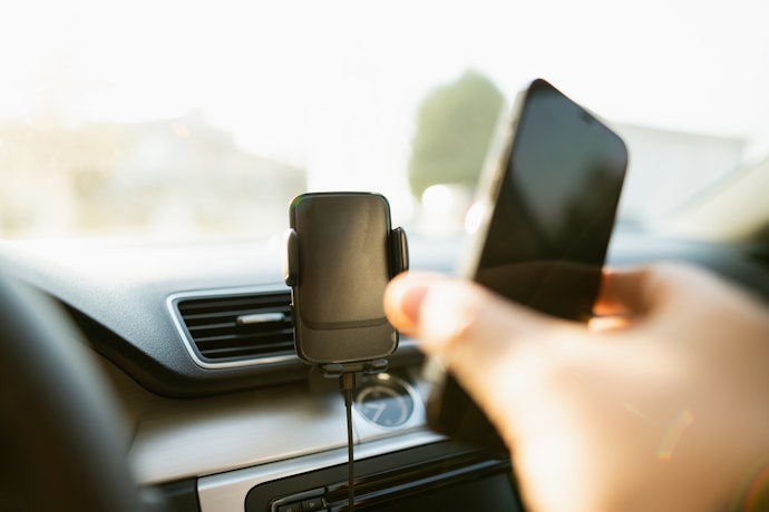 車用手機架的安裝位置有法規限制嗎?