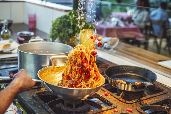 適合製作西式料理的鋁合金平底鍋