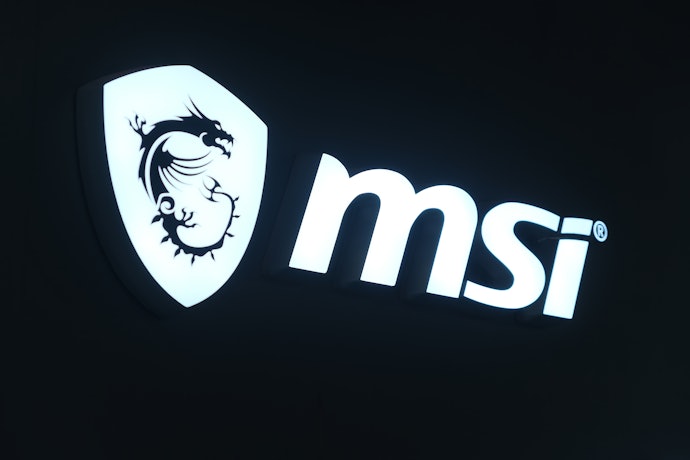 msi電競螢幕自然無可挑剔,甚至文書螢幕都有高更新率