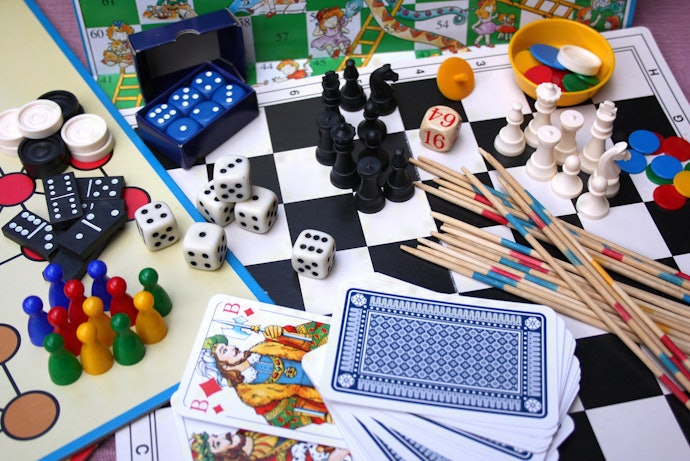 不同於其他桌遊的刺激氛圍!近年還結合了混合實境技術
