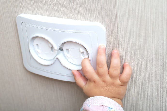 用插座安全蓋確保幼兒安全