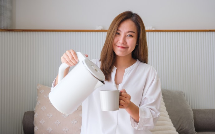 快煮壺適合隨煮隨用,有大量、持續熱水需求再選電熱水壺
