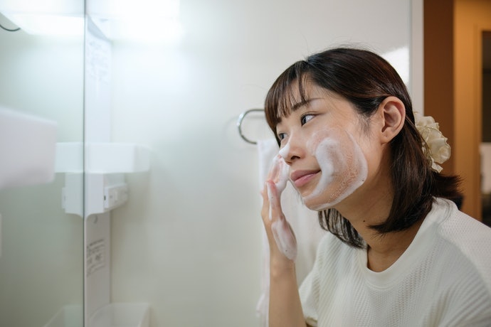 善用去角質洗面乳,打造透亮好膚質