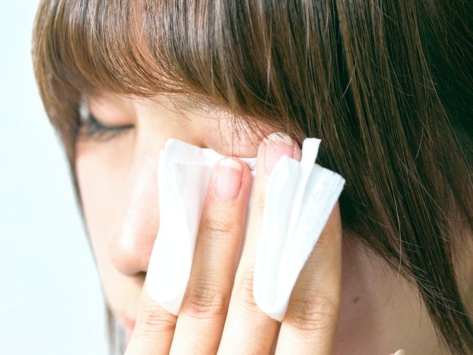 選擇容易卸除、不會造成眼皮負擔的商品