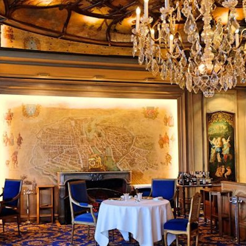 巴黎美食部落客推薦10款米其林餐廳的最佳穿搭小物