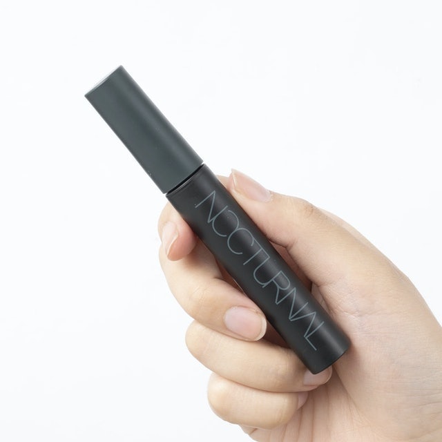 MUSELLE NOCTURNAL 纖長睫毛膏 4