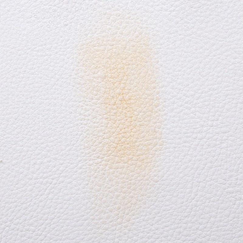 高保濕修護精華粉底 6