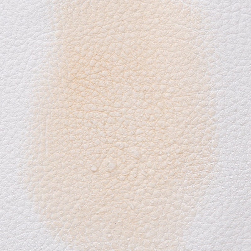 LUNASOL 水潤光粉底液 6