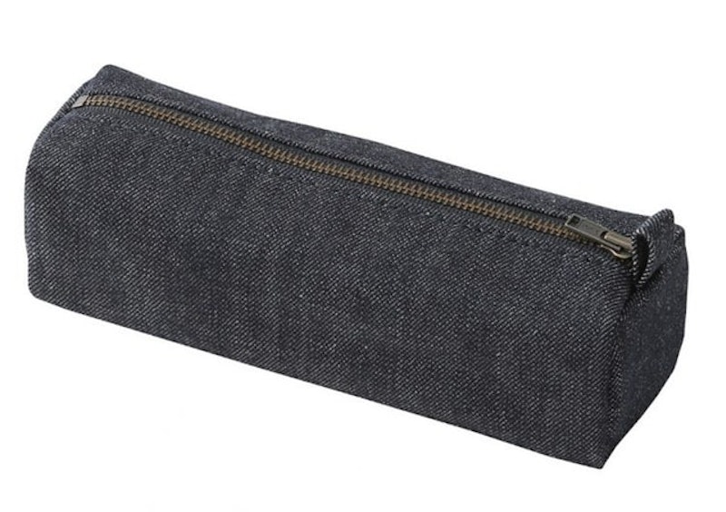 8. MUJI 無印良品 丹寧盒型筆袋 1