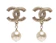 CHANEL 經典雙C LOGO 簍空墜飾滾邊珍珠穿式耳環 1