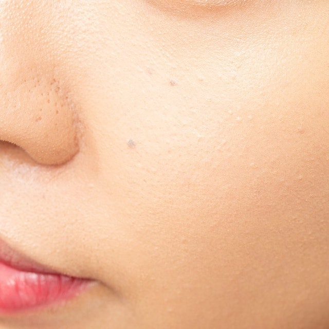 藥用護膚粉底液 5