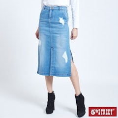 女小破損A字牛仔裙