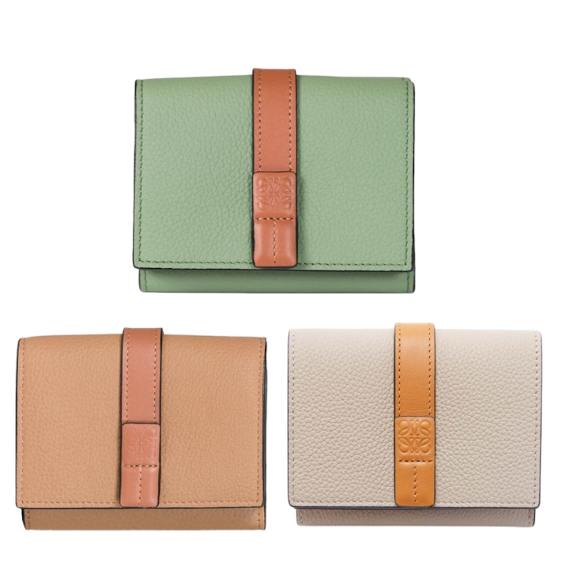 Trifold wallet in soft grained calfskin 1