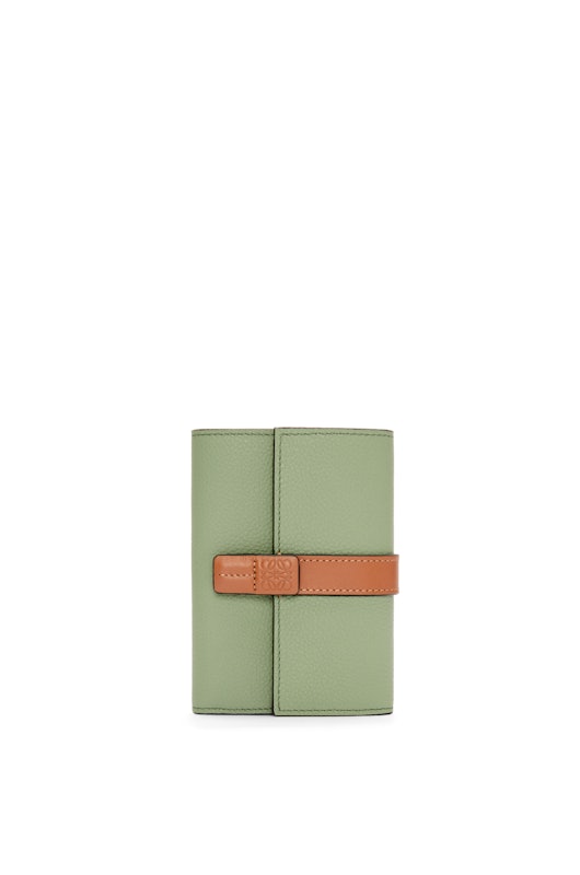 Small vertical wallet in soft grained calfskin 1