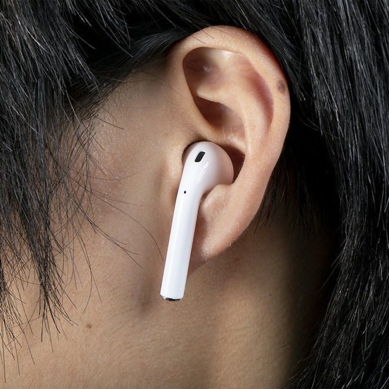 AirPods 搭配無線充電盒 7