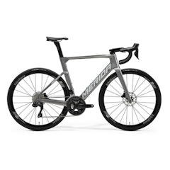 REACTO 5000 低風阻空氣動力碳纖跑車