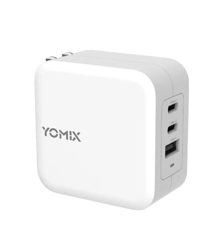GaN 氮化鎵3孔快充充電器 1