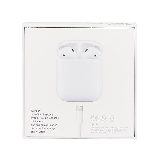 AirPods 搭配無線充電盒 9