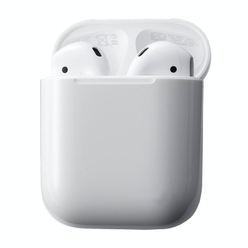 AirPods 搭配無線充電盒 3