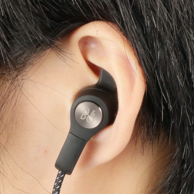 Beoplay E6 入耳式無線藍牙運動耳機 4