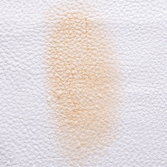 水凝柔光粉霜 7