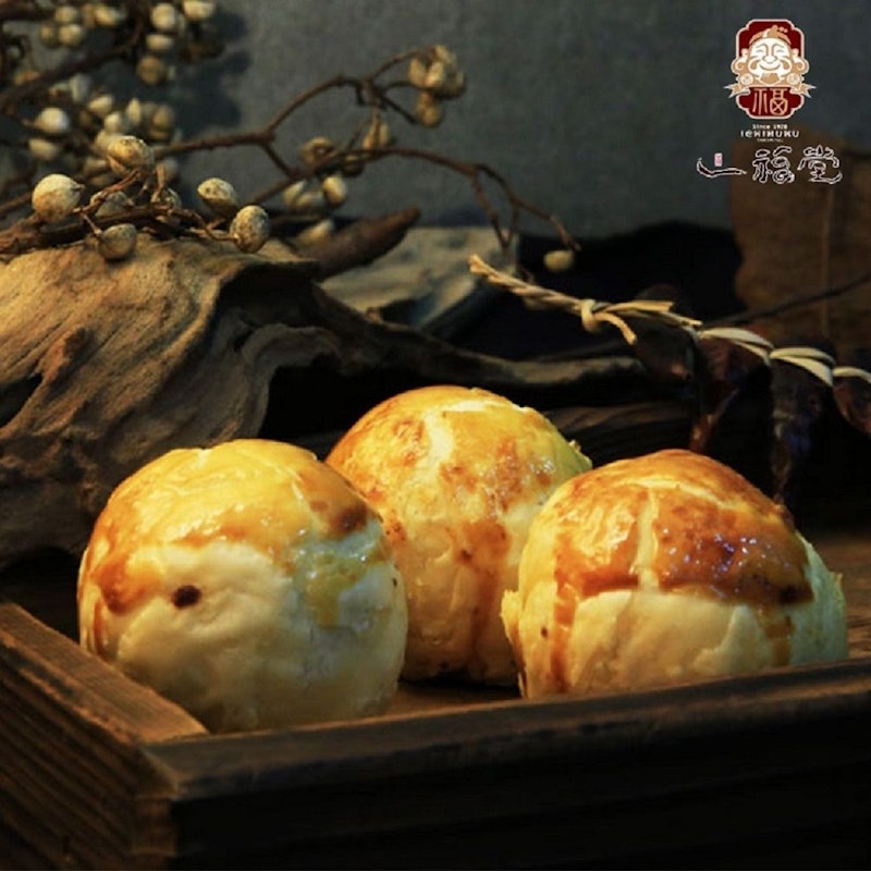 菠蘿蛋黃酥 3