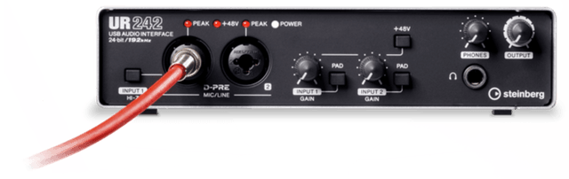3. Steinberg USB 錄音介面 UR242 1