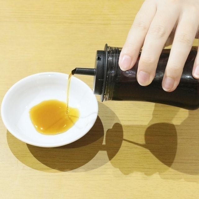 iwaki 耐熱玻璃醬油罐 6