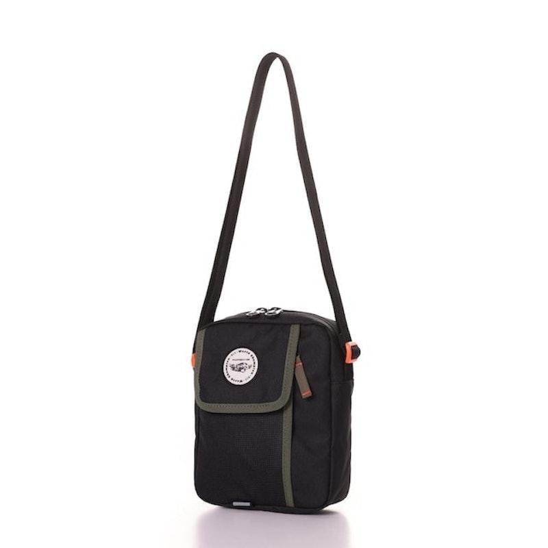 4. GRANITE GEAR HIKER SATCHEL 輕便收納側背包 1