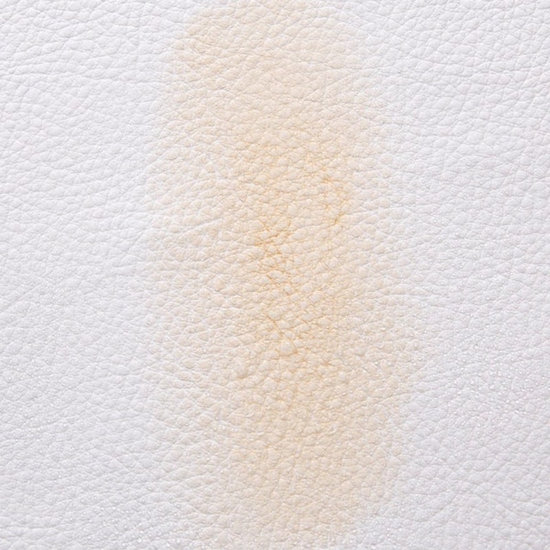 保濕粉底液 6