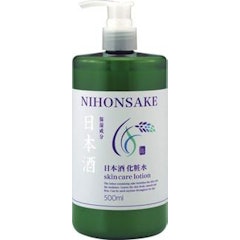 4. KUMANO 熊野日本酒水潤化粧水