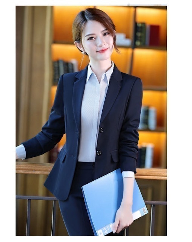兩顆釦西裝套裝 1