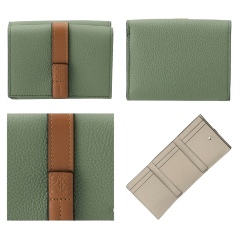 Trifold wallet in soft grained calfskin 2