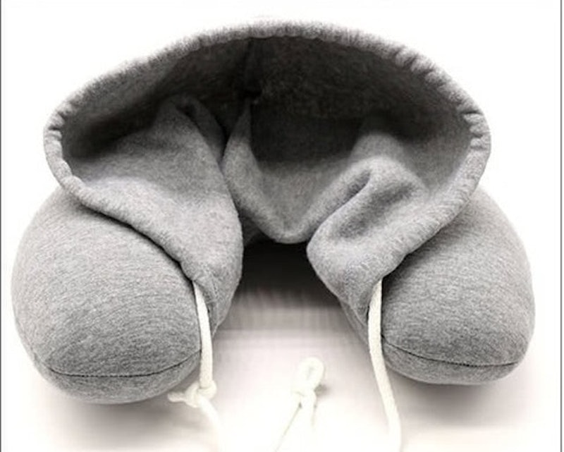 8. 原生良品 日系舒眠多用途連帽 U型頸枕 1