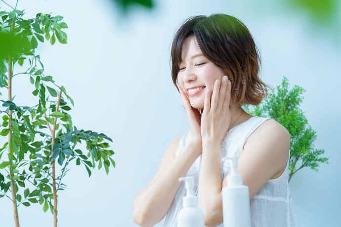 想一併美白可透過傳明酸、果酸加速角質代謝