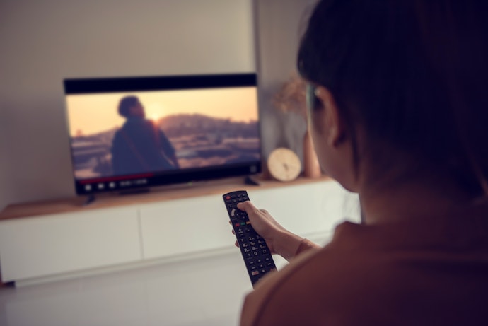 追劇、看電影可根據個人喜好比較色彩風格