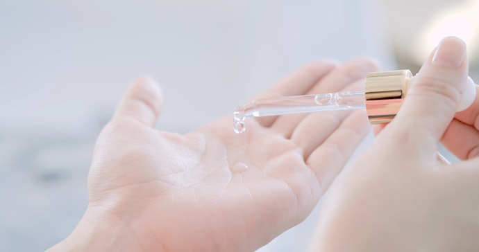 混合肌可透過玻尿酸清爽保水,偏油能靠維他命B3控油