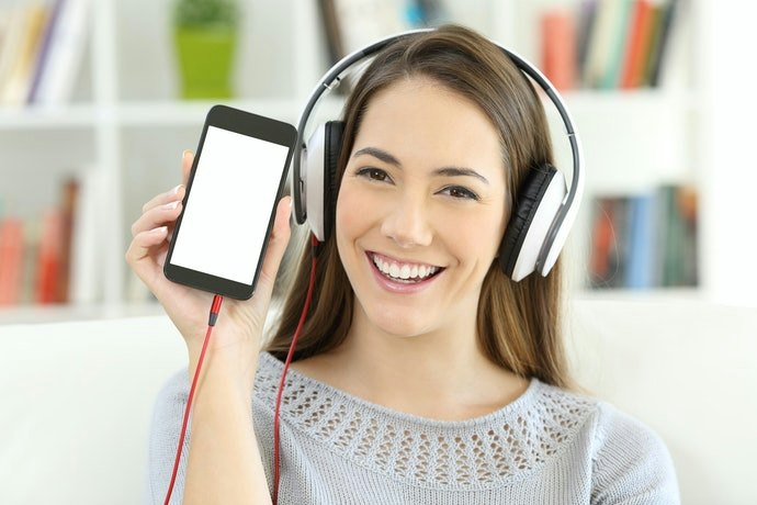 依需求參考收音機、辭典、電子書等附加功能