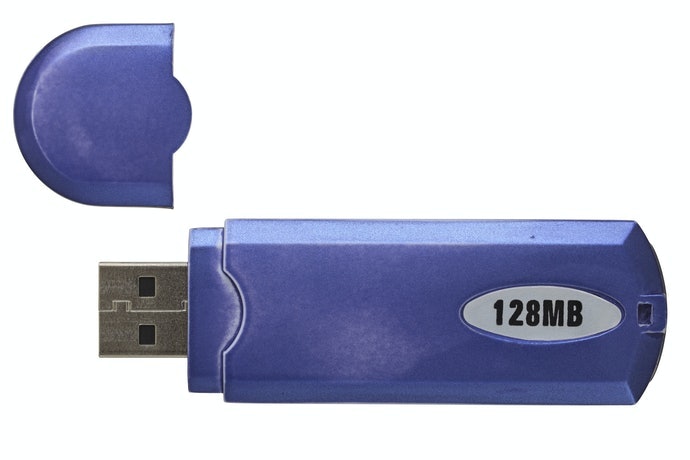 儲存照片建議容量至少64GB,影片則128GB起跳