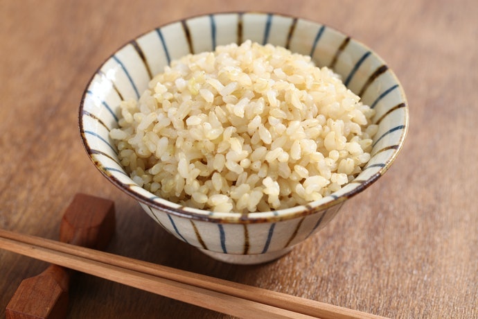 製作發酵糙米飯:選擇專門的保溫飯鍋