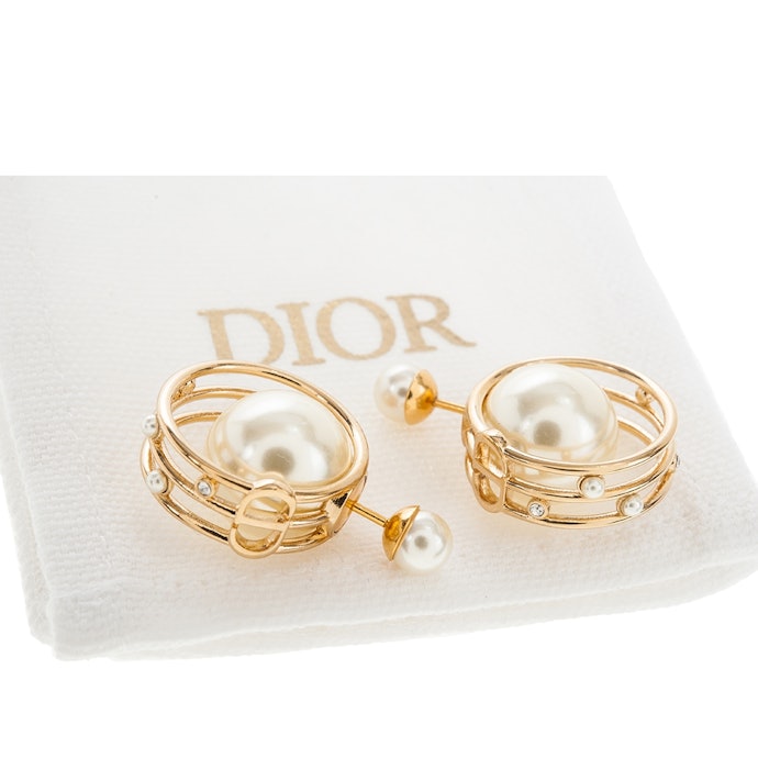 偏好優雅氣質則適合DIOR、CELINE