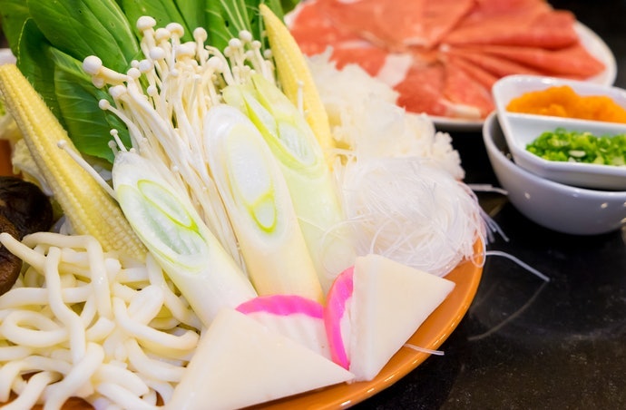 包含所有食材的火鍋組更省時