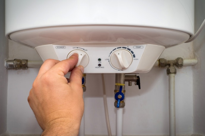 支援電子調溫、排程或定時功能有助省電