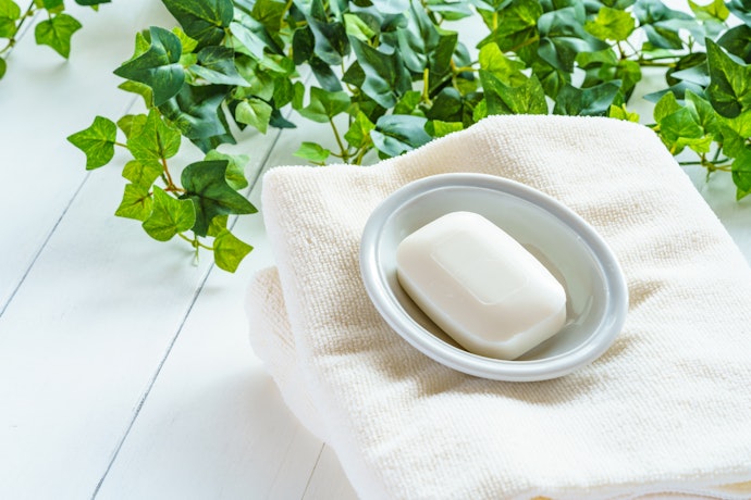 會長粉刺、痘痘能嘗試茶樹等抗菌配方