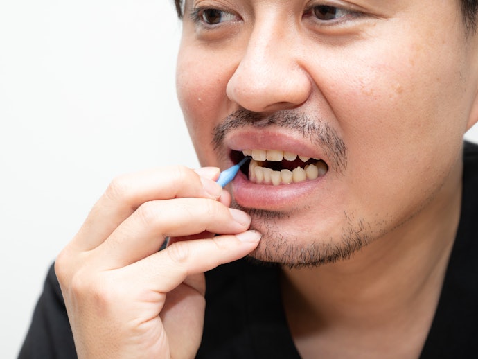 對牙齦幾乎無刺激,彈性刷柄與柔軟細緻的刷毛也能溫和貼合牙縫